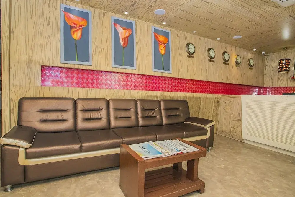 R D Suites A Business Hotel