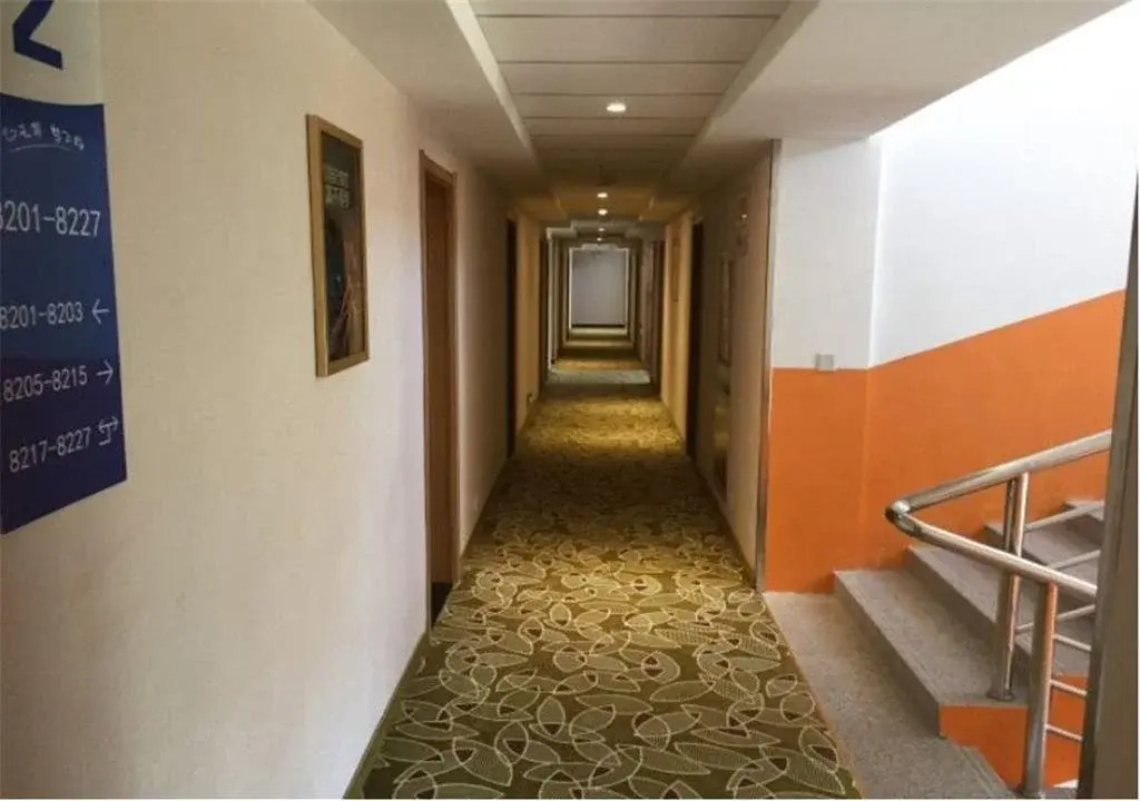 Eaka 365 Hotel Zanghuang East Taihang Road Branch