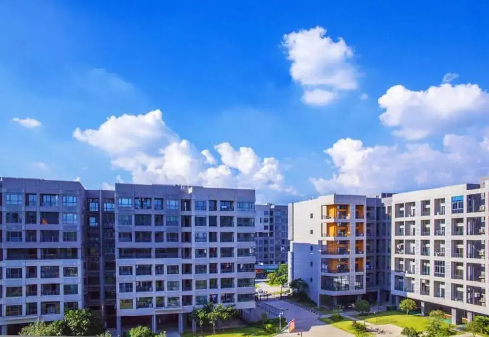 BaiHe International Apartment Hotel