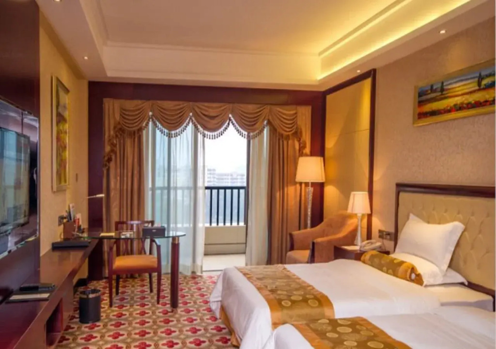 Taishan Jos Hotel