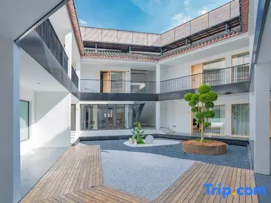 Light and wind ROOF Tangquan House (OMG Heartbeat Park Store)