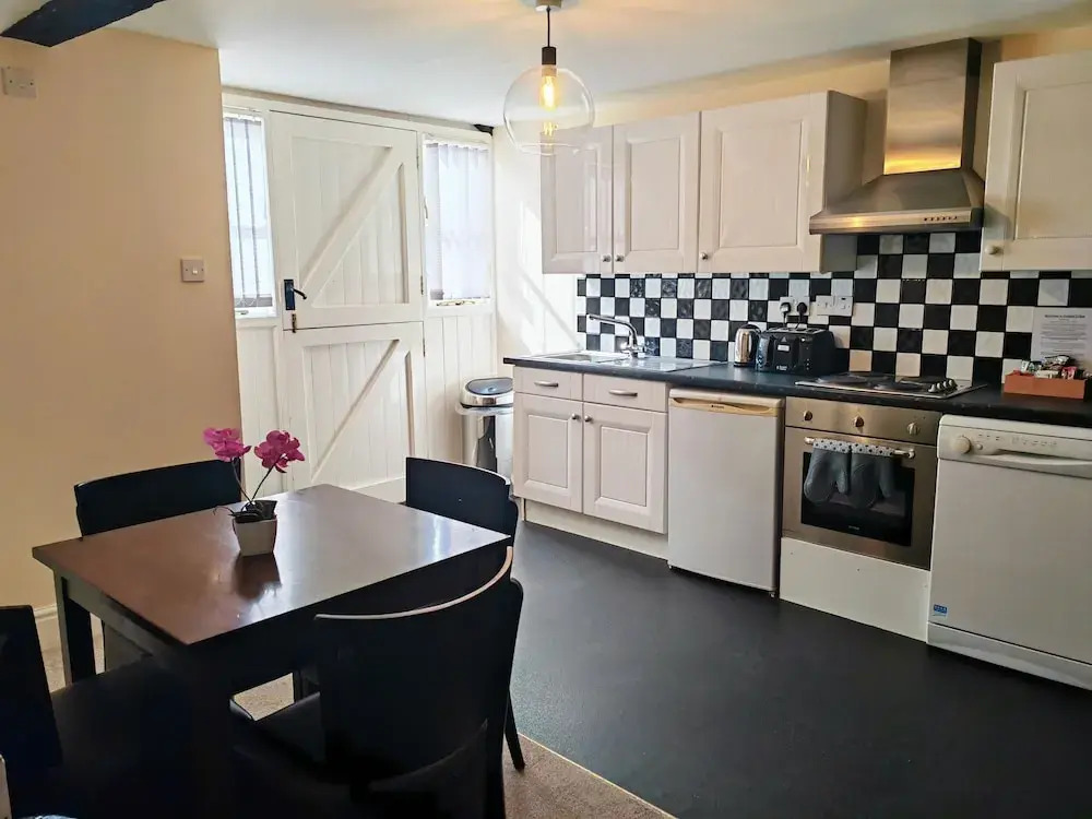 Dolgun Uchaf Historic B&B and Cottages with Boutique Bedrooms In The Heart of Snowdonia
