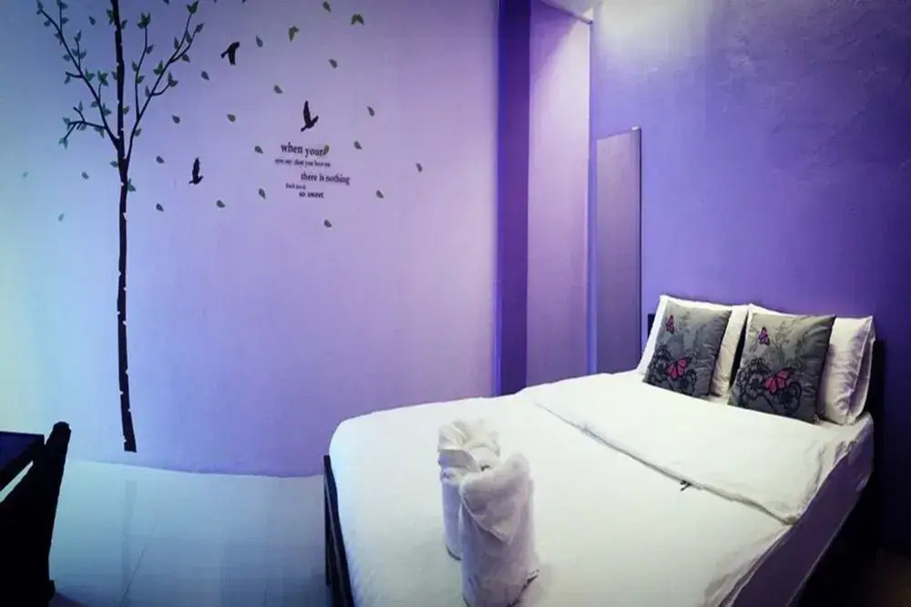Charoenpong Apartment