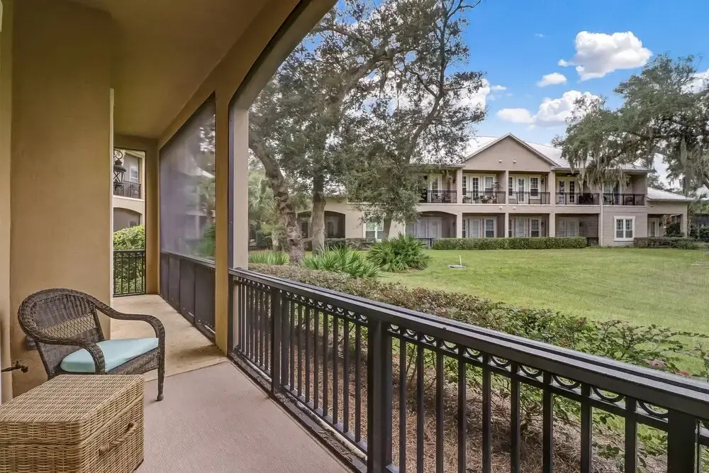 Summerwoods Condo, Walkings Away to Atlantic Ocean by Redawning