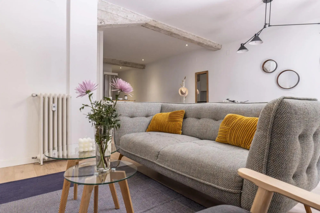 Modern & Chic 2BR/2BA apartment in trendy Chueca