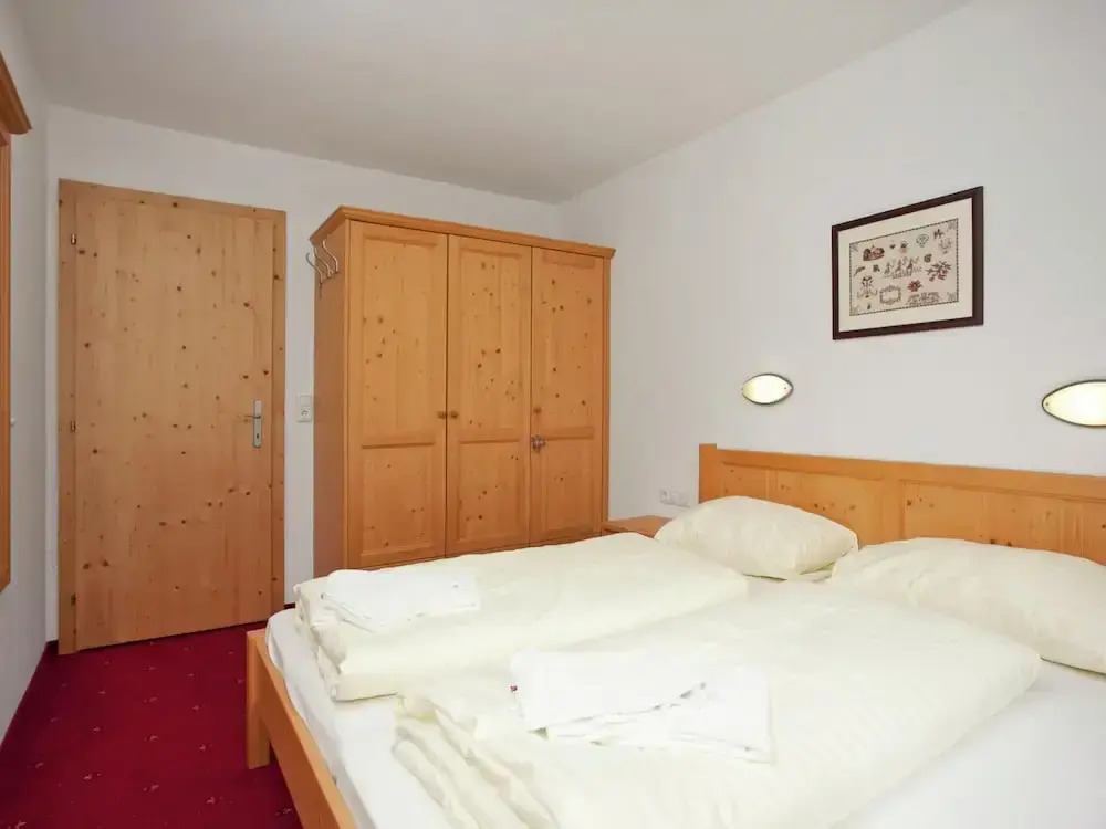 Luxurious Chalet With Sauna in Konigsleiten