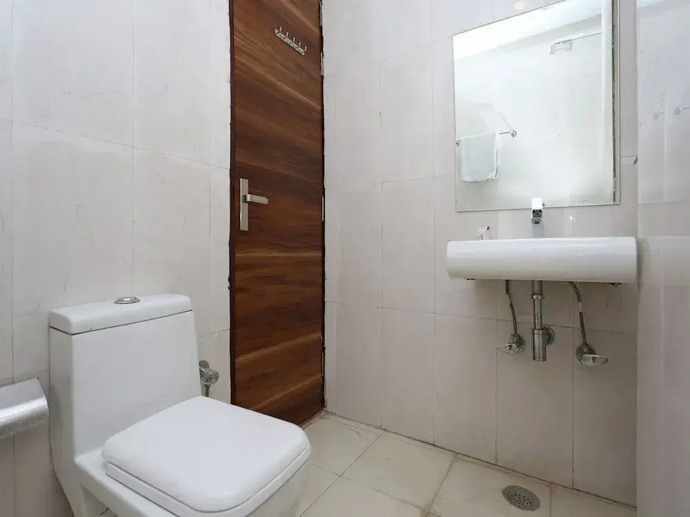 OYO 14746 Delhi Residency