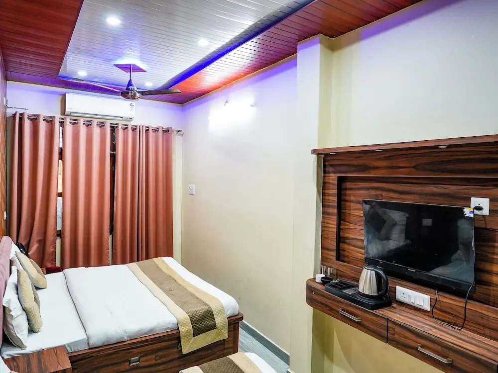 Sun High Stay Luxury Guest House