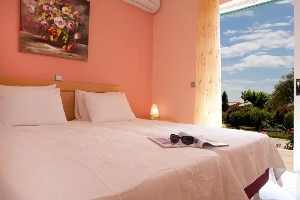 Pantheon & Danae Luxury Villas
