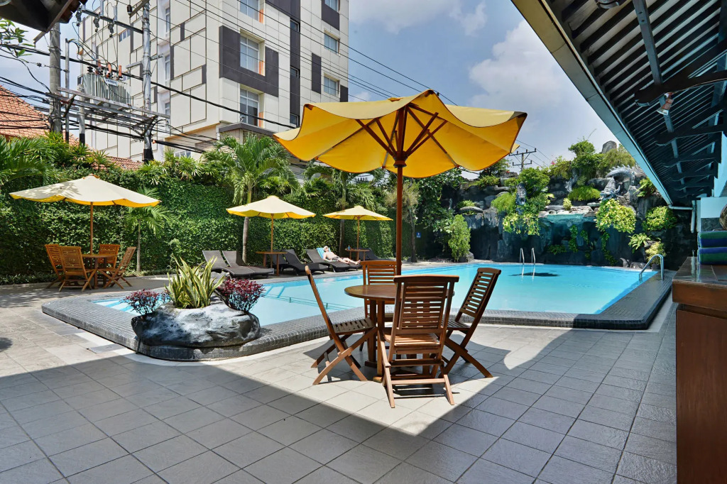 Puri Artha Hotel