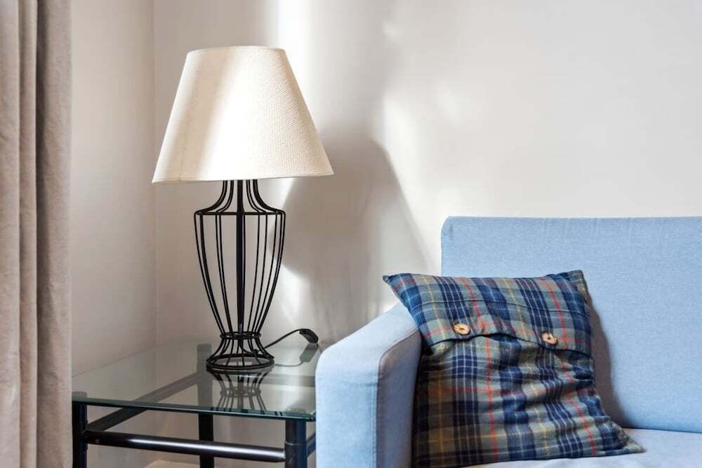 Fully Redecorated Lovely 1 Bed Home in Westminster