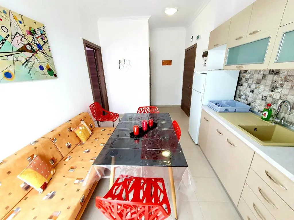 COZY & COOL Apartment N2 30m from sea
