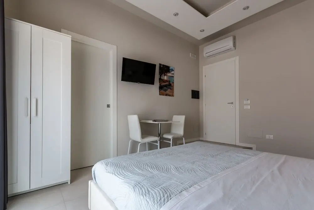 PhotoRooms B&B