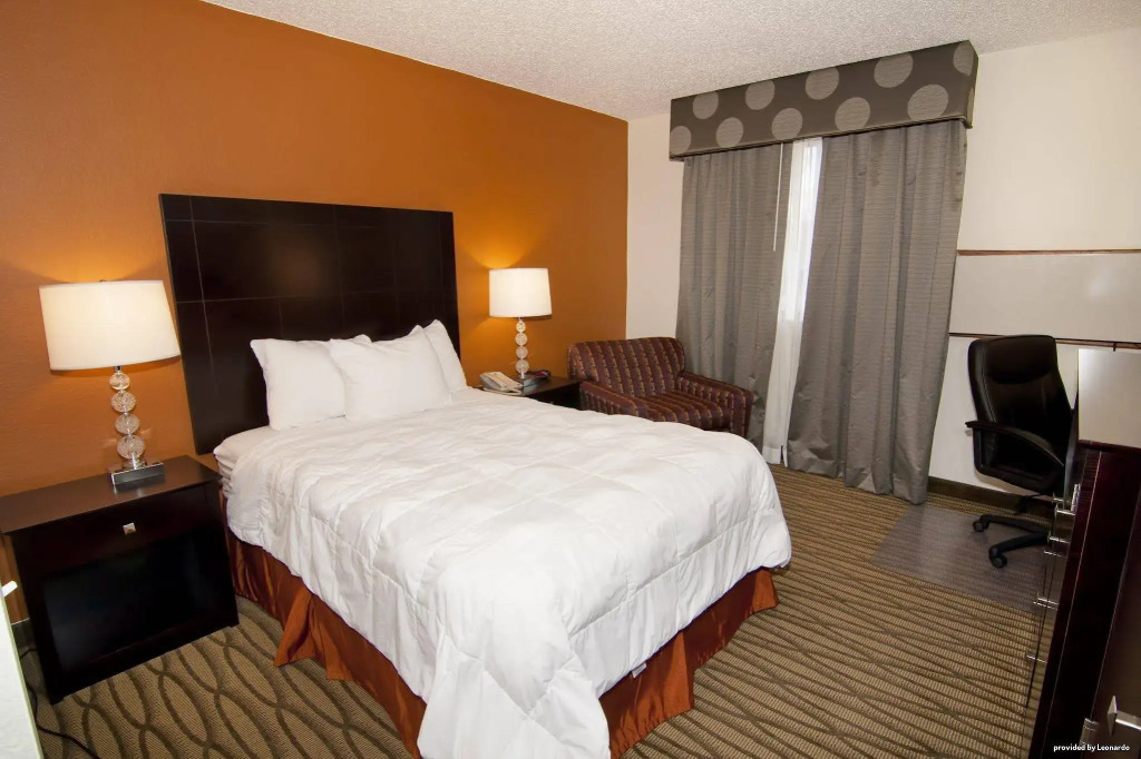Spark By Hilton Eden Prairie