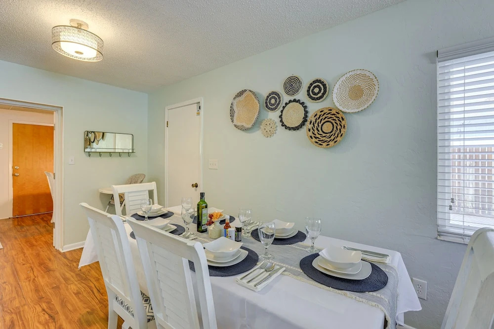 Gainesville Vacation Rental w/ Private Lanai!