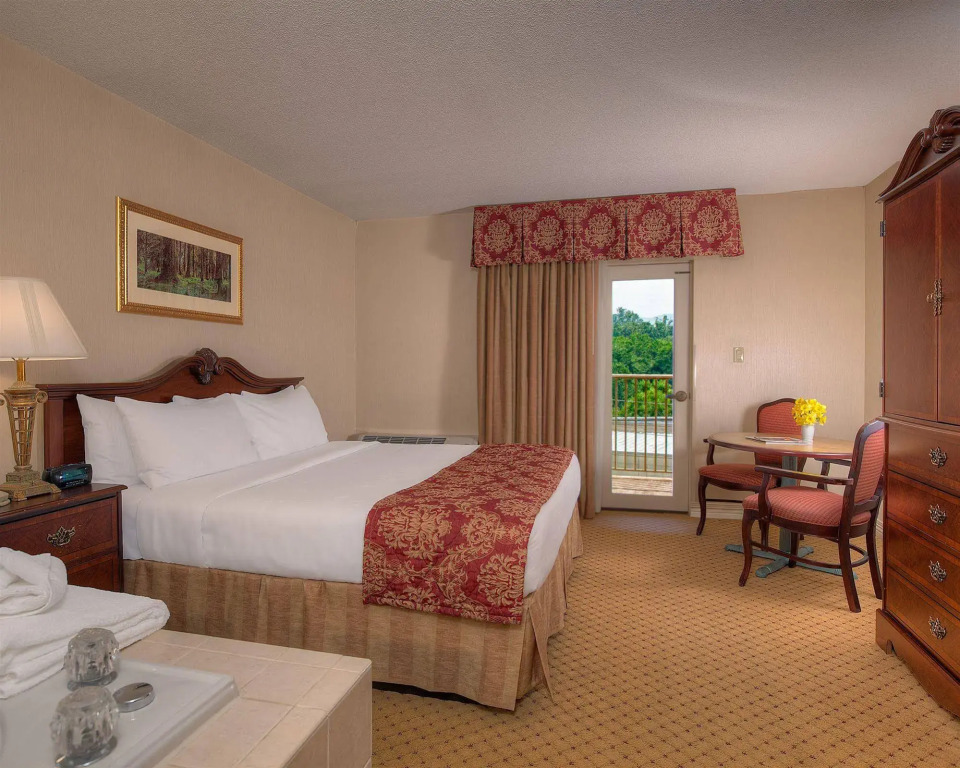 Music Road Resort Hotel and Inn
