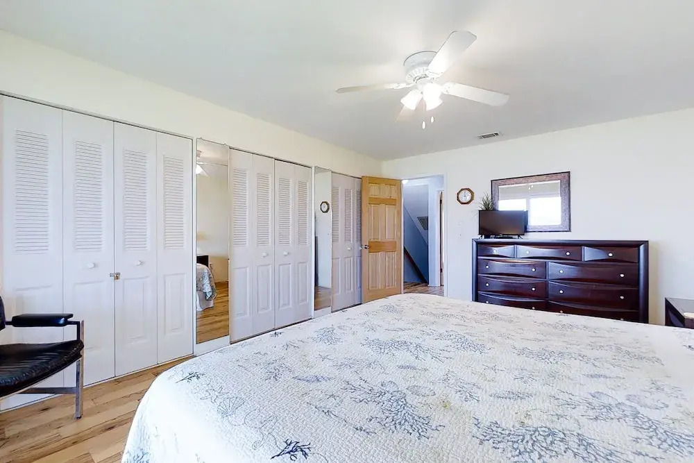 Fabulous Oceanfront Find in Flagler Beach W/shared Pool, Wifi, Central AC, W/D