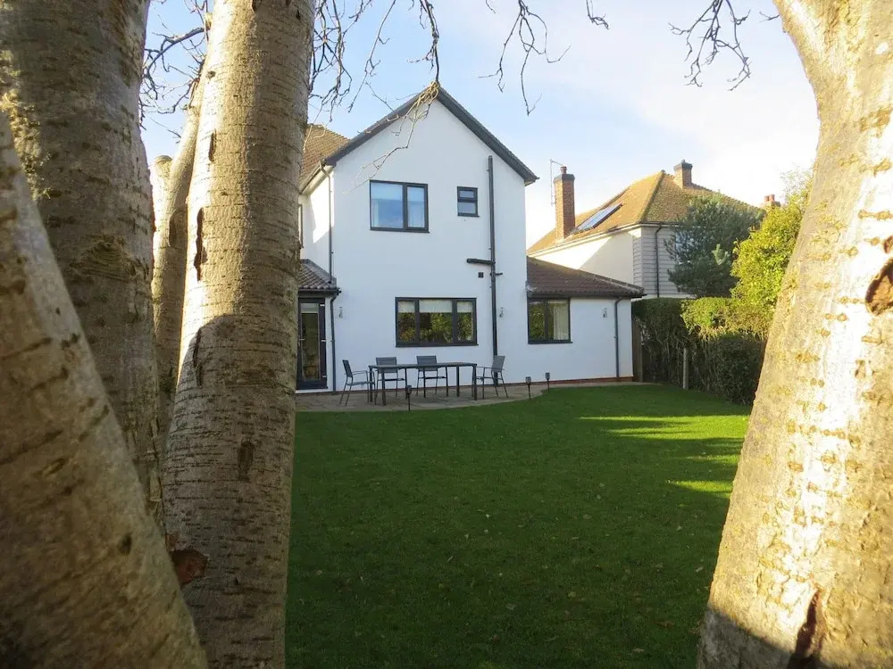 Seaside Retreat Superb Quality Family House