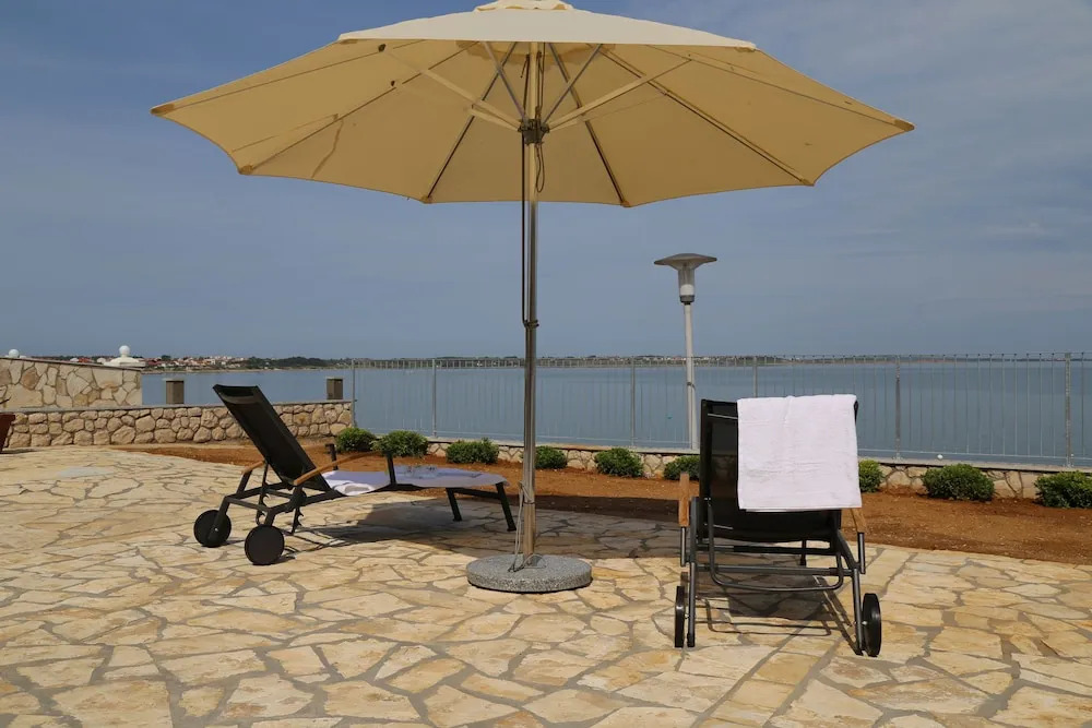 mk apartments nin