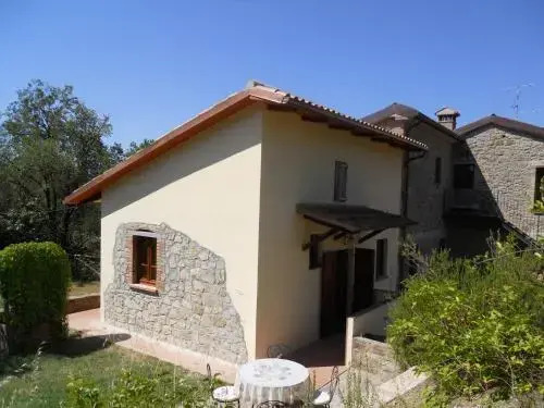 Agriturismo Il Monte - Piscina tra gli Ulivi, Maneggio con Cavalli e WIFI