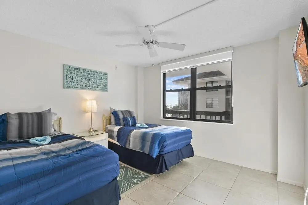 Seaview Ct. 507 Marco Island Vacation Rental 2 Bedroom Condo by Redawning