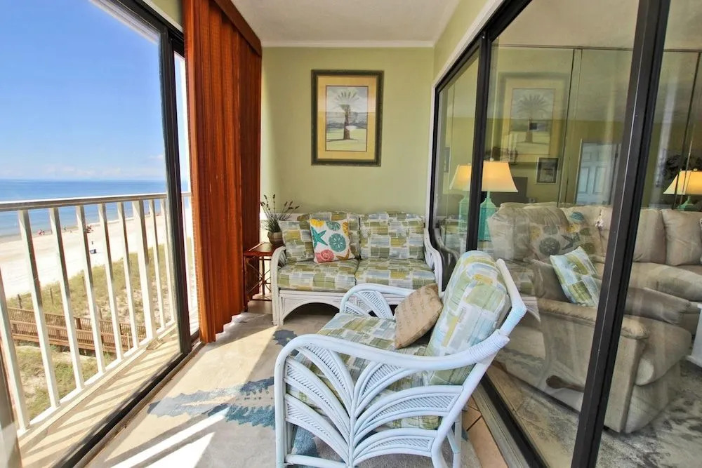 The Edgewater 44