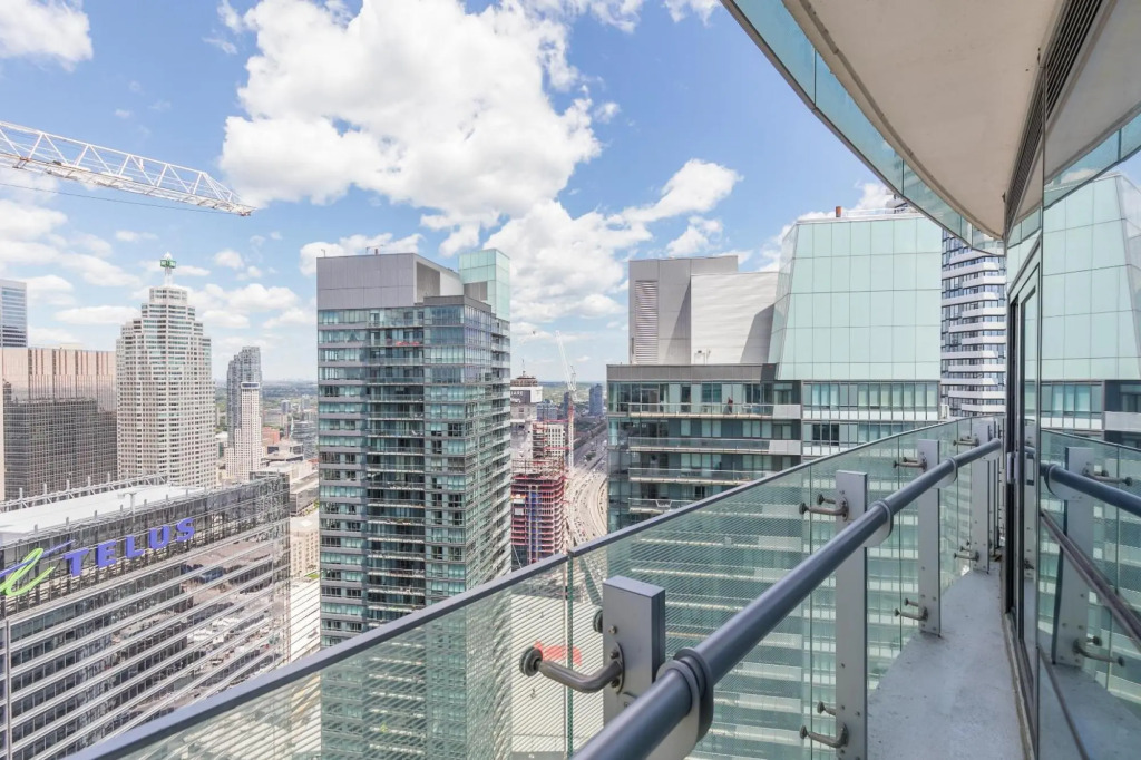 50 Floor 1 Bedroom Downtown Flamingo Island