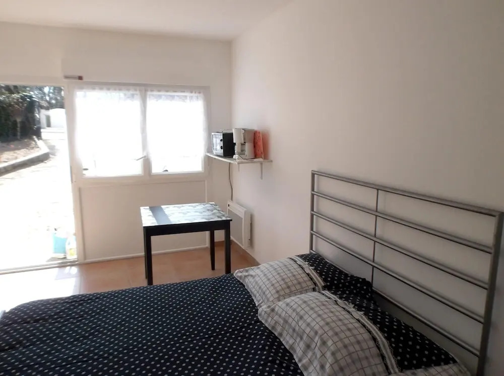 House With 3 Bedrooms in Blaye, With Enclosed Garden and Wifi