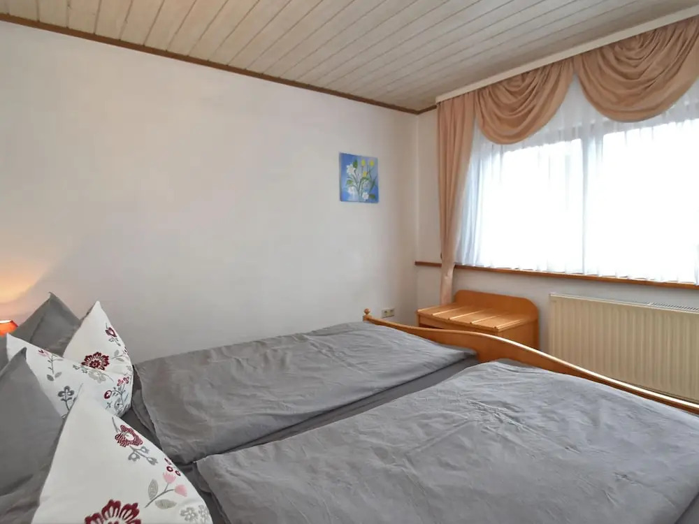 Charming Bungalow in Tabarz Thüringer Wald With Garden