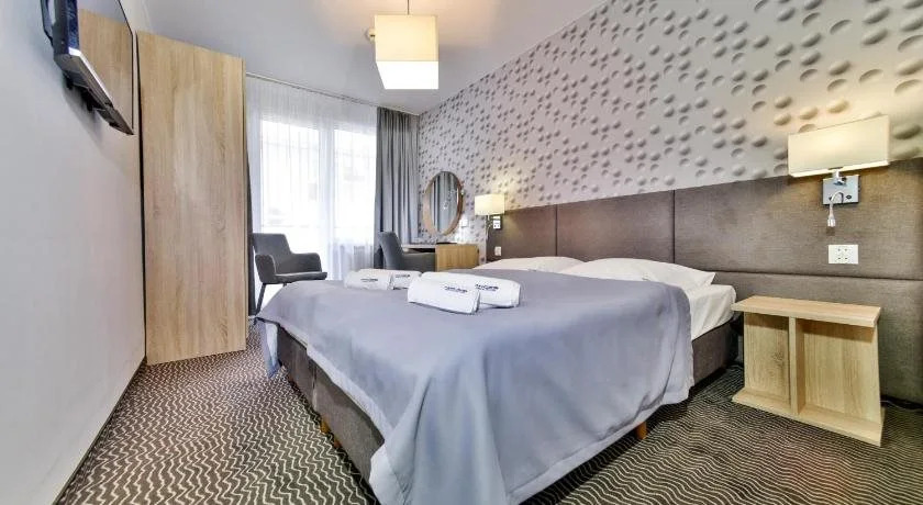 Akces Medical Fit & Spa Basen, Sauna, Jacuzzi i Siłownia w Cenie