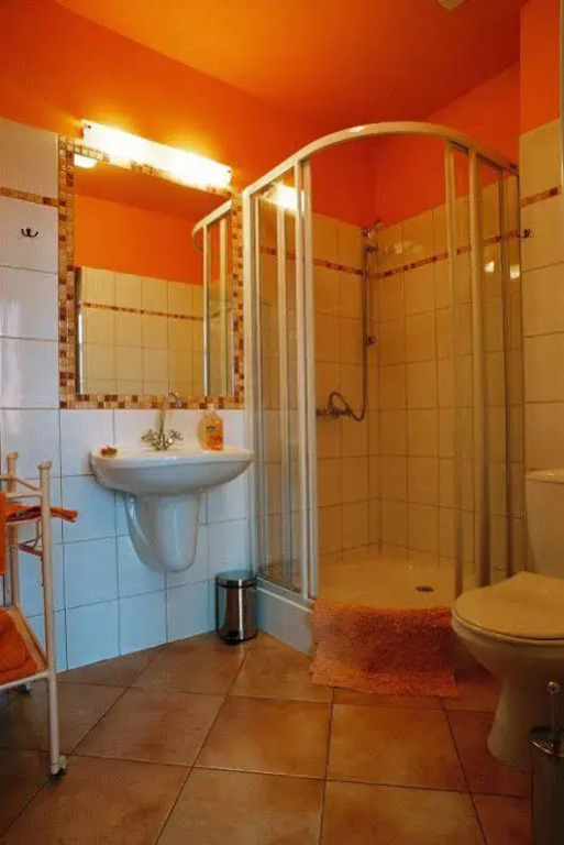 Piano Guest House