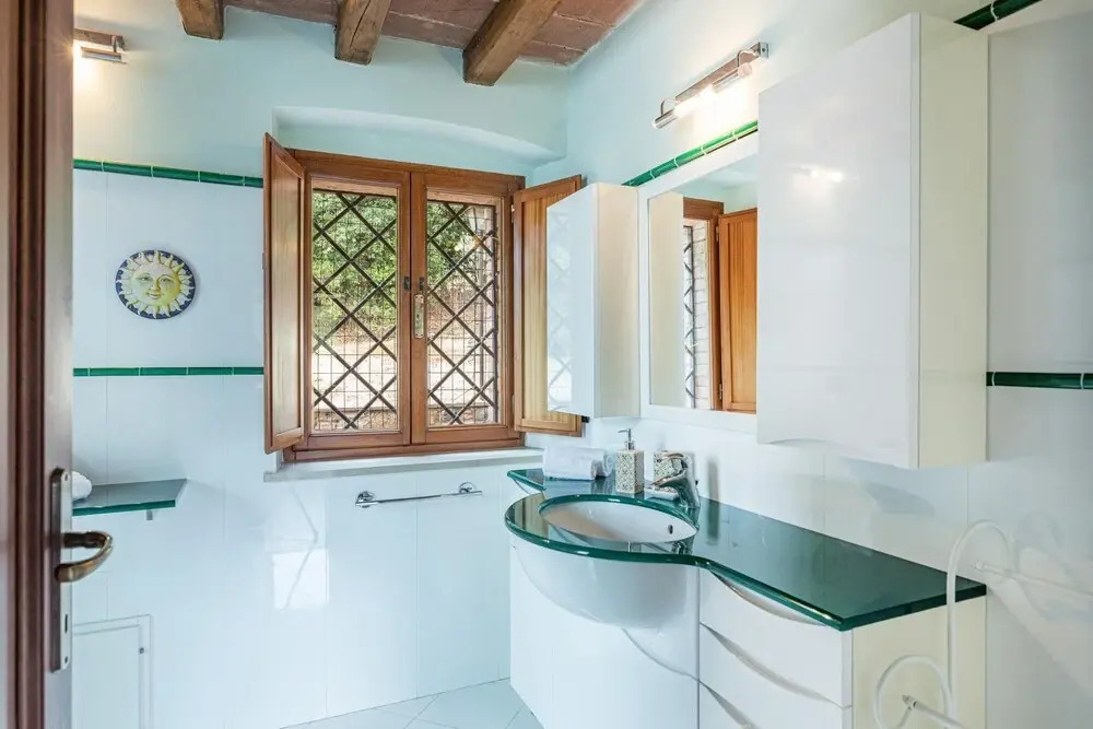 PODERE MONTIONI 6&2, Emma Villas