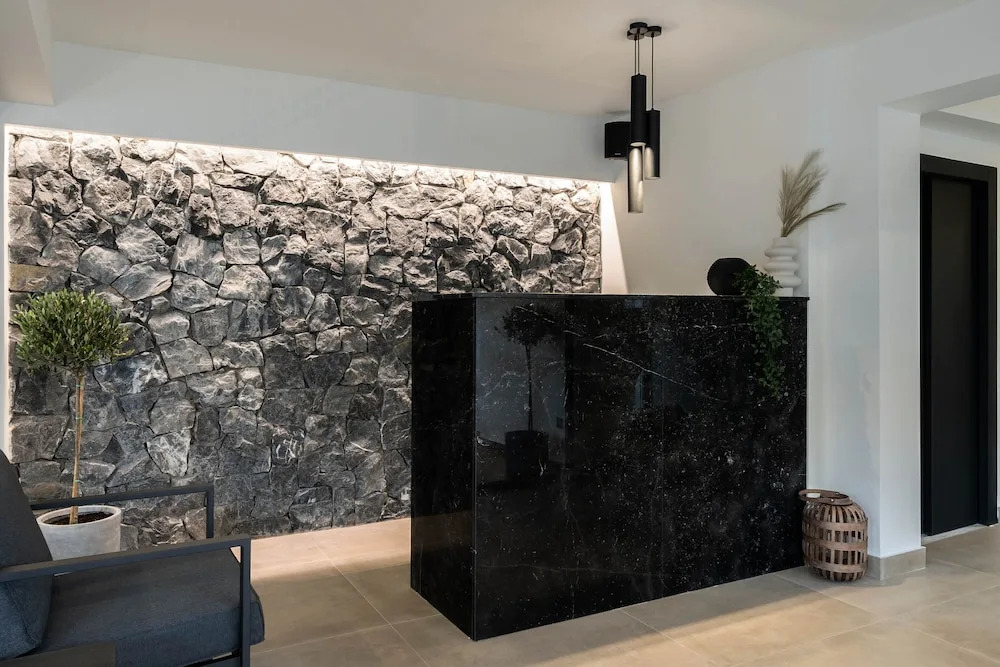 Nerea Boutique Suites Karystos
