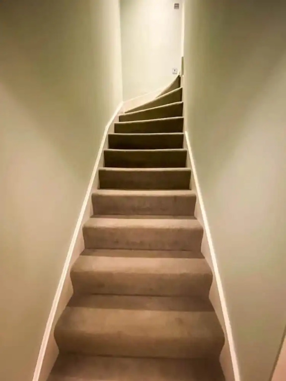 Peaceful City Living- 2 Bedroom House in Haymarket