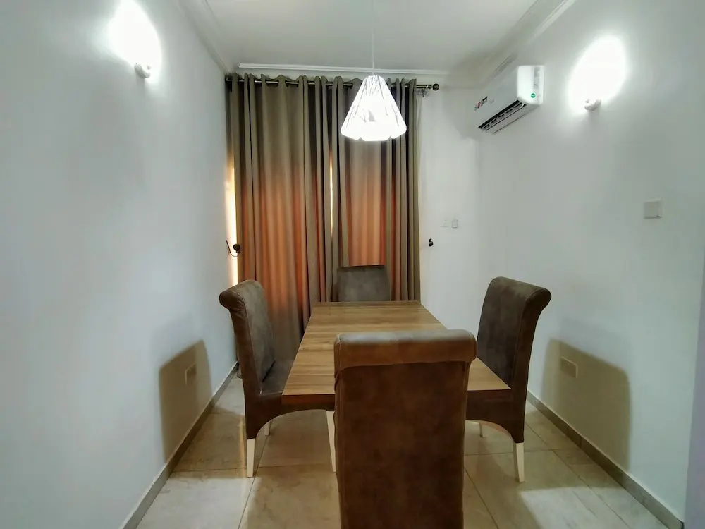 221 Apartments