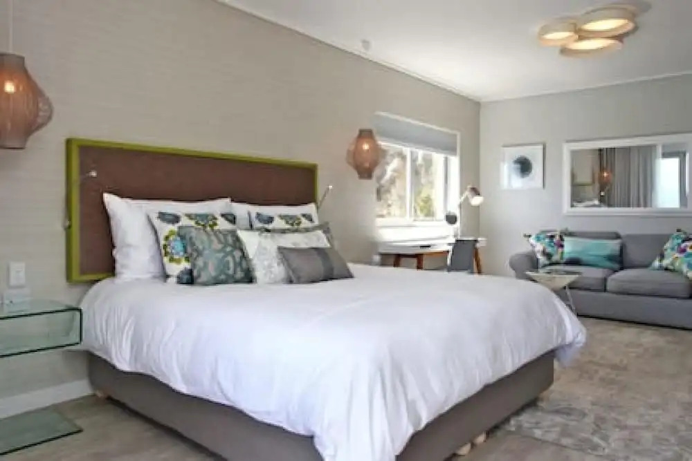 Incredible Clifton Apartment w 180 Sea Views Dunmore Blue