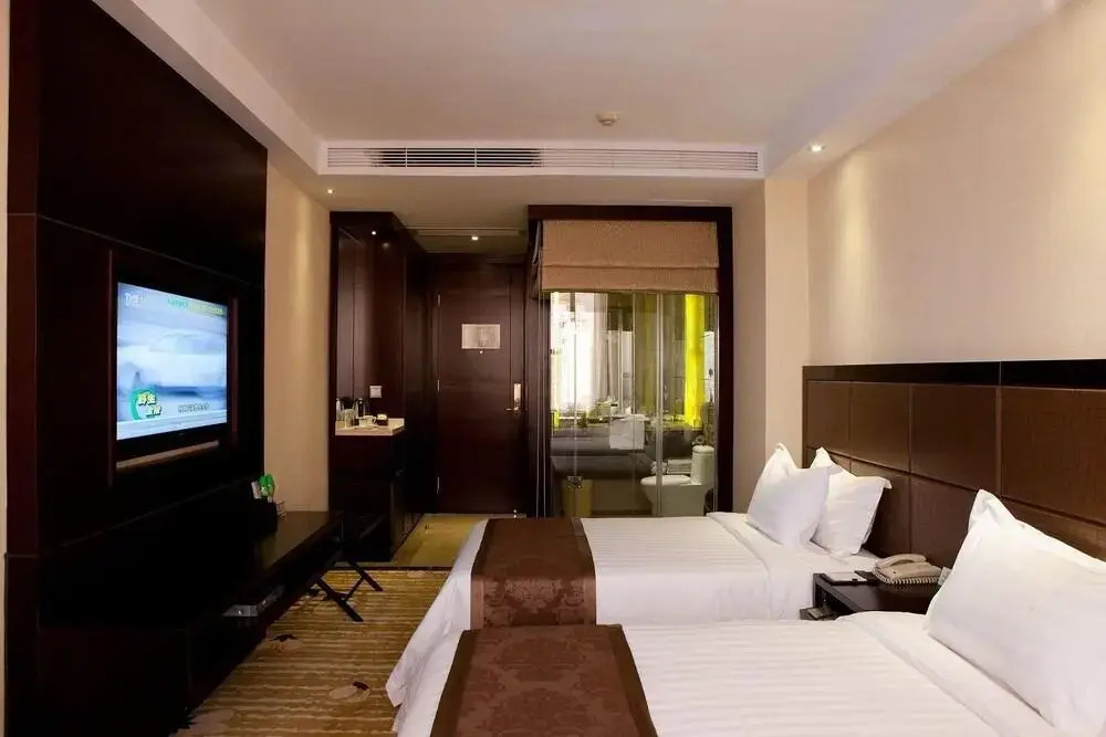 Shenzhen Douhui Fashion Hotel