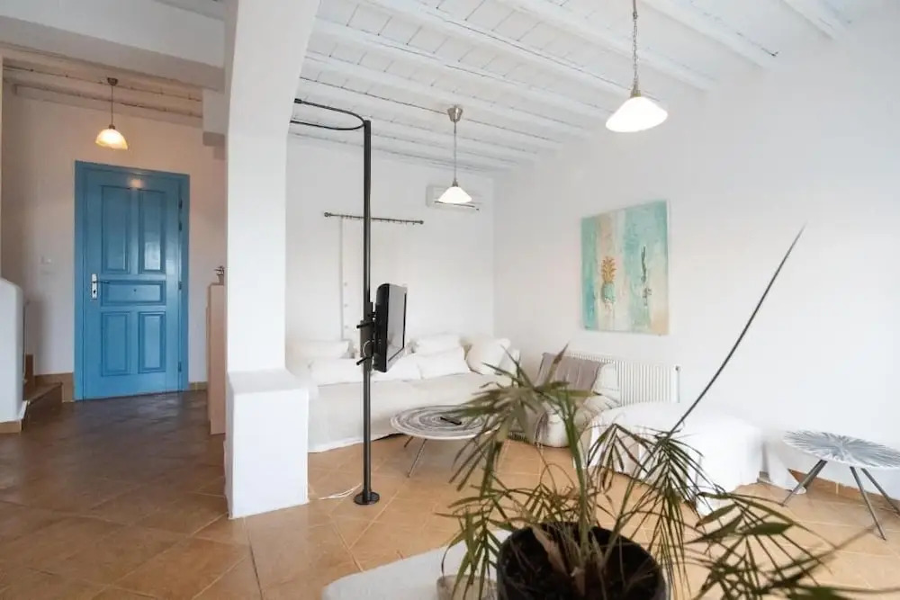Dreamscape 3-Bedroom Mykonos Hideaway
