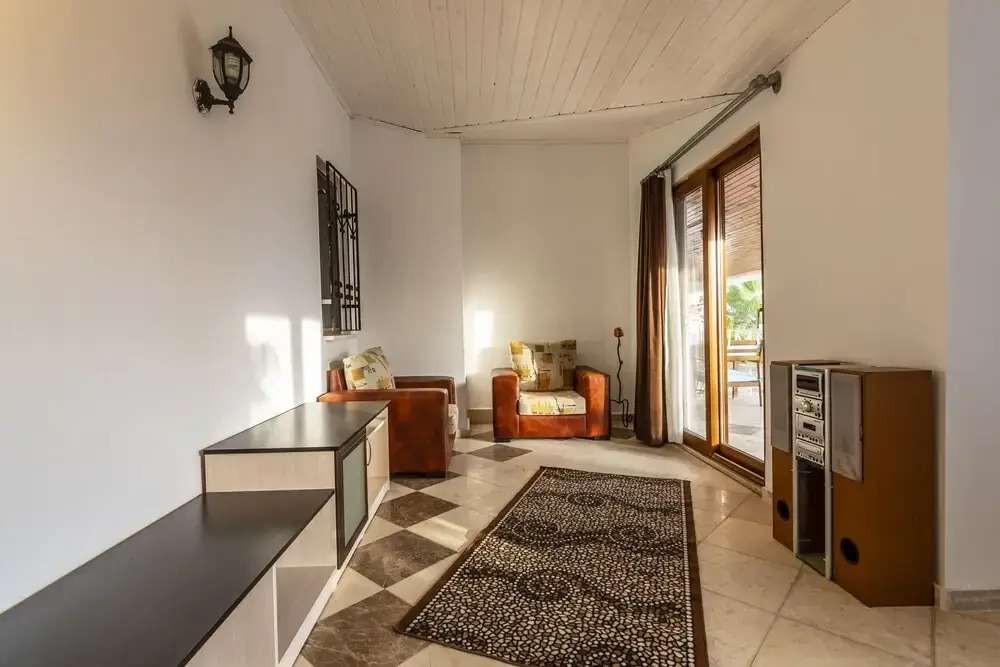Calypso Lakeview Villas
