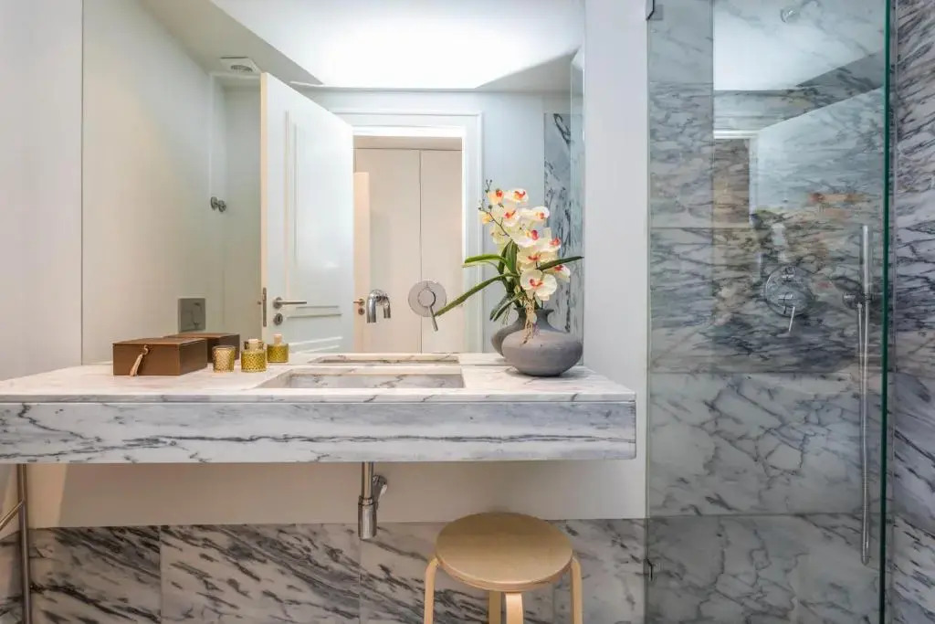 Cathedral Luxury and Spacious