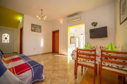 Apartments Es2