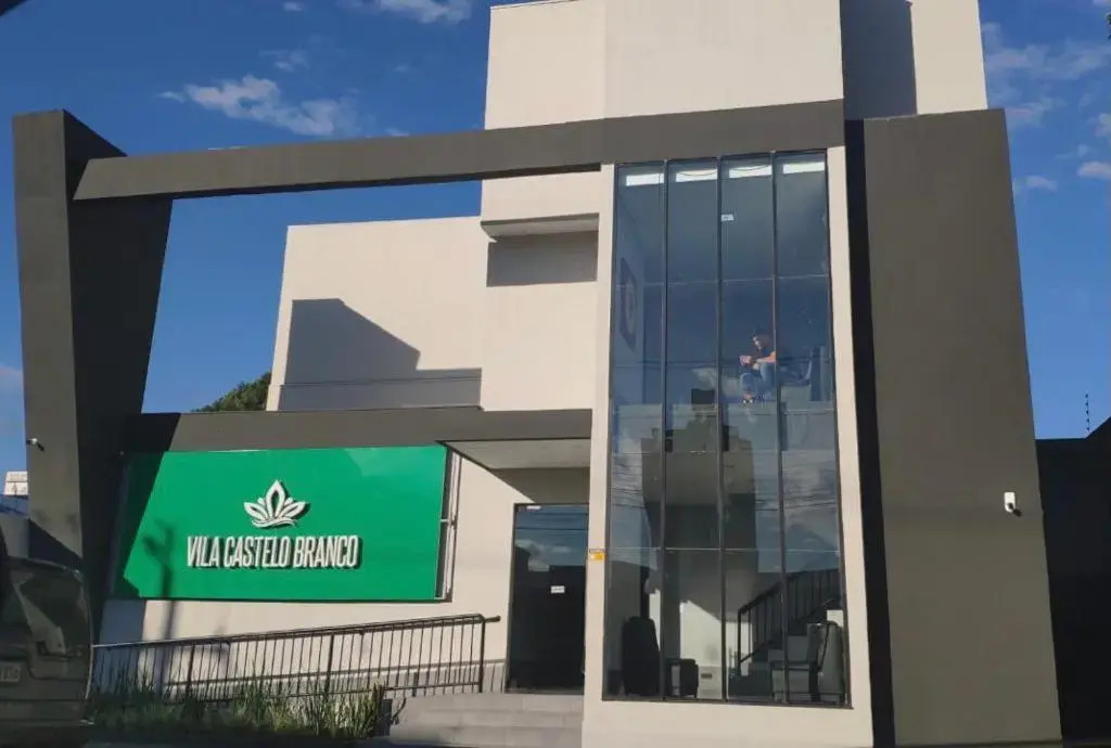 Vila Castelo Residencial no Centro de Foz