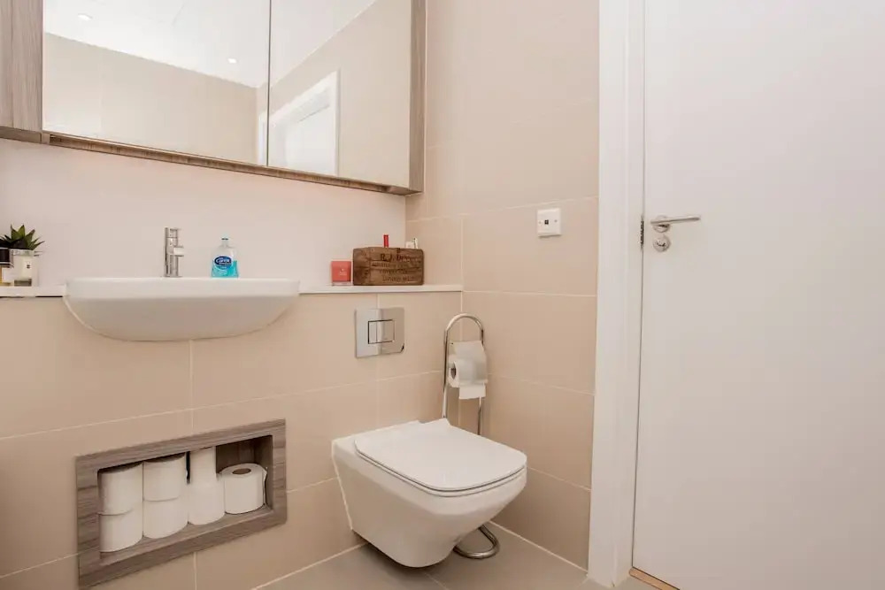 2 Bedroom Flat in Battersea on 20th Floor