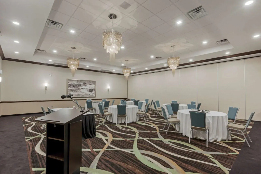 Best Western Plus Walkerton Hotel & Conference Centre