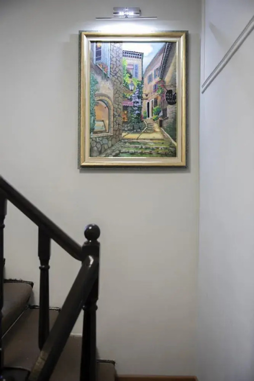 Отель Old East 