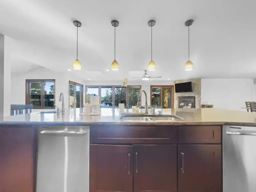 208 Tenderfoot 5 Bedroom Home by RedAwning