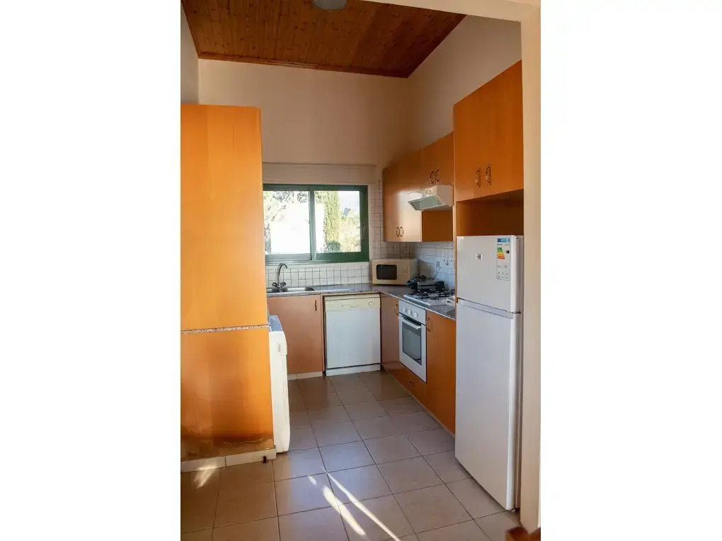 Adonis Villa