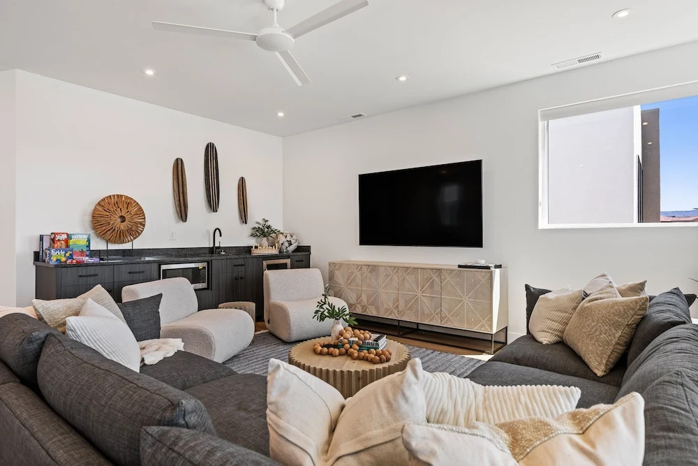 The Sapphire Blanc 5 Bedroom Home