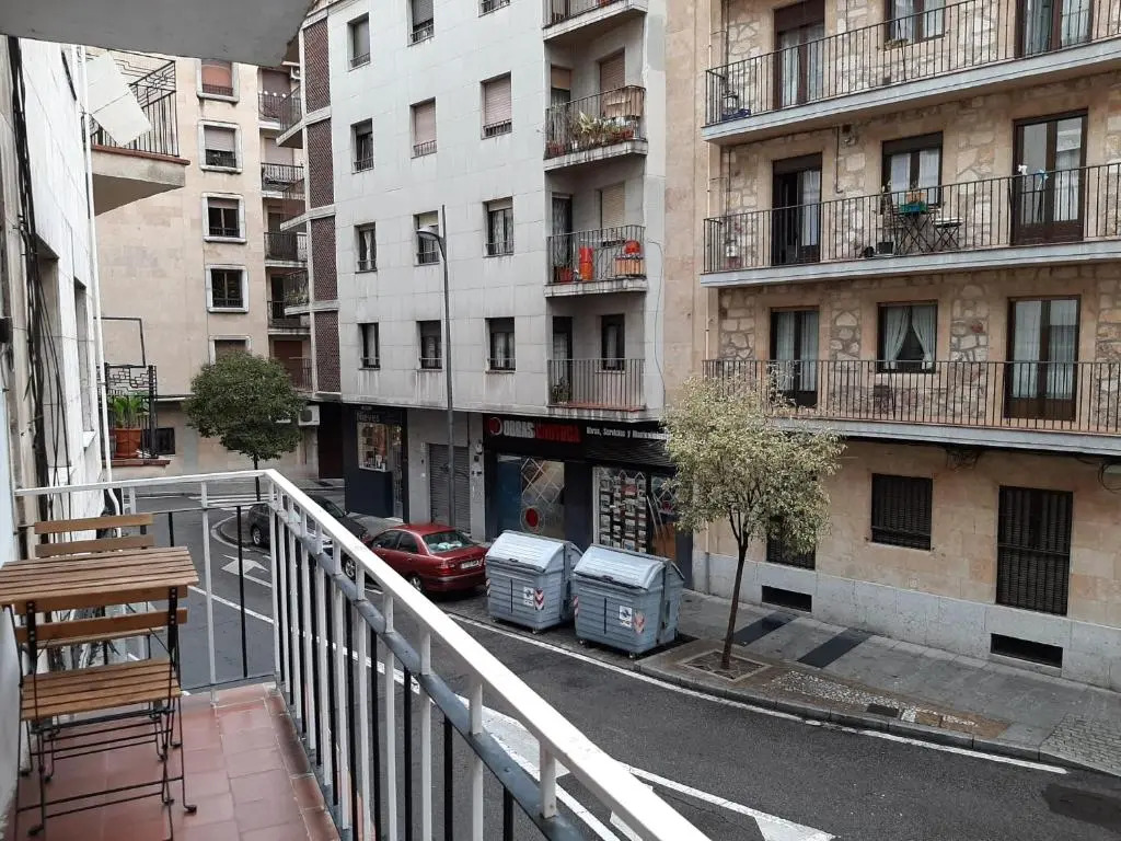 Apartamentos Arriba by gaiarooms
