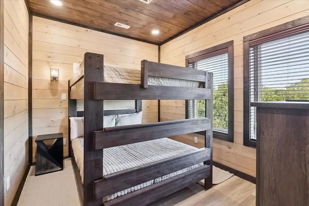Peak Overlook by Beyond Expectations Mountain Retreat With Hot Tub